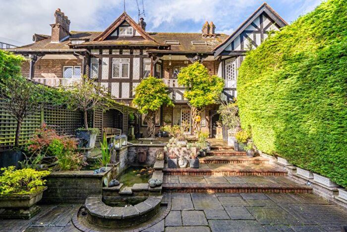 4 Bedroom Character Property For Sale In Cookham Edwardian Character, SL6
