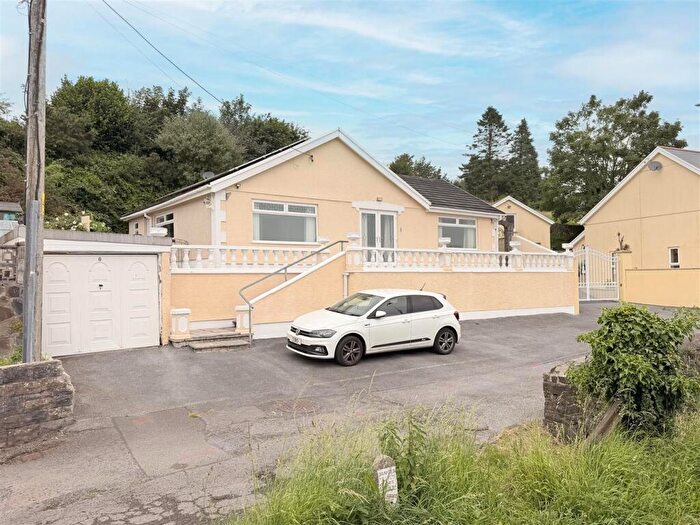 3 Bedroom Detached Bungalow For Sale In Rhandirfelin, Llanelli, SA15