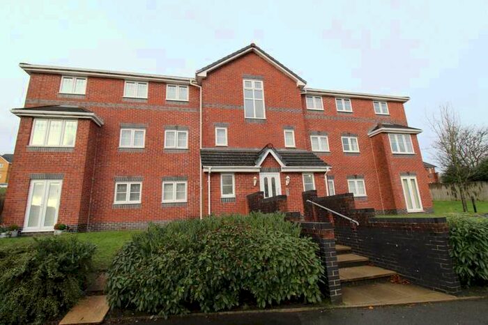 2 Bedroom Apartment To Rent In Sims Close, Ramsbottom, BL0