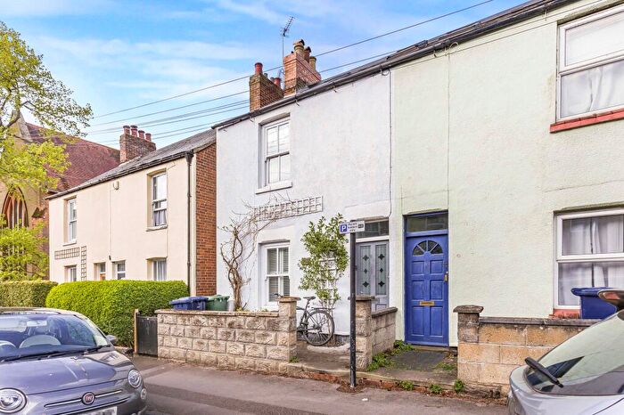 3 Bedroom End Of Terrace House For Sale In New High Street, Headington, OX3