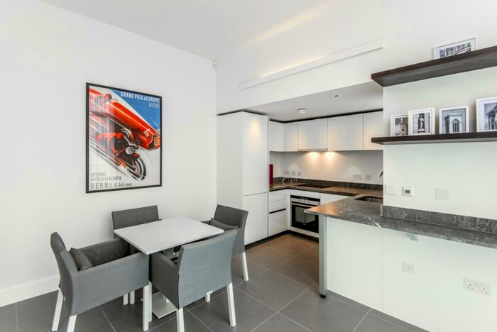 3 Bedroom Penthouse To Rent In Cranham Street, Oxford, OX2