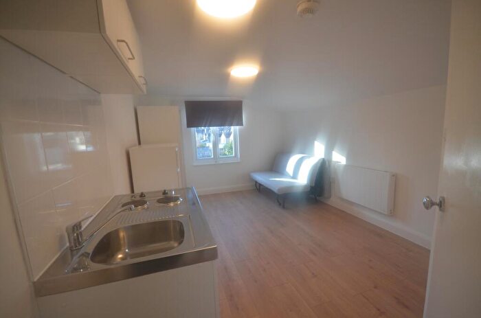 Studio To Rent In Brownhill Road, London, SE6