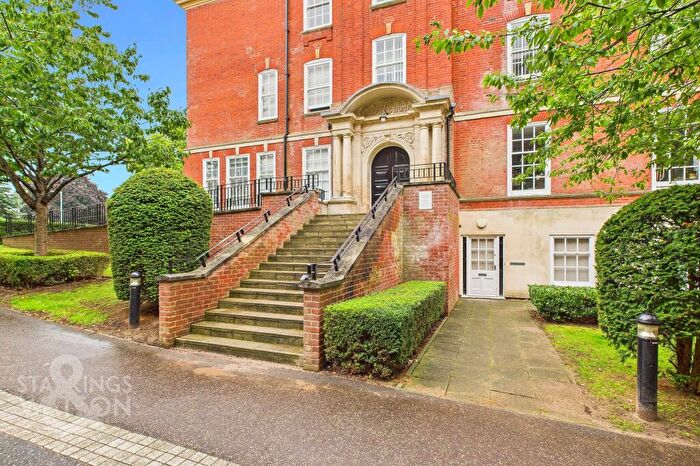 2 Bedroom Apartment For Sale In Thomas Wyatt Close, Norwich, NR2