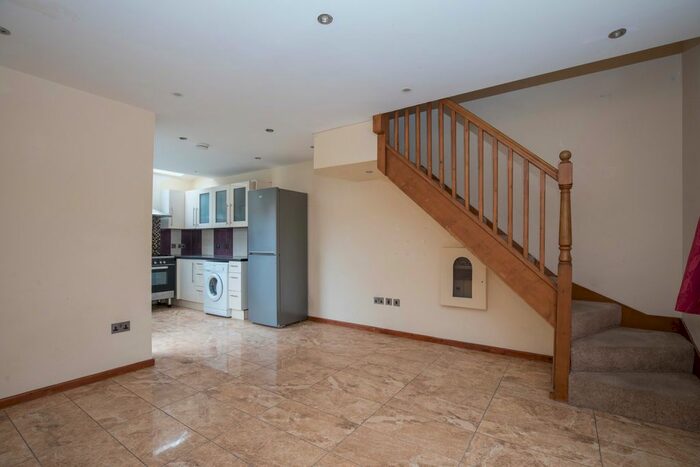 2 Bedroom Terraced House To Rent In Titchfield Road, Carshalton, SM5