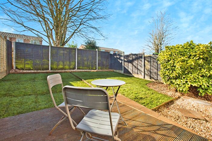 2 Bedroom Flat For Sale In Seaborough View, Crewkerne, TA18