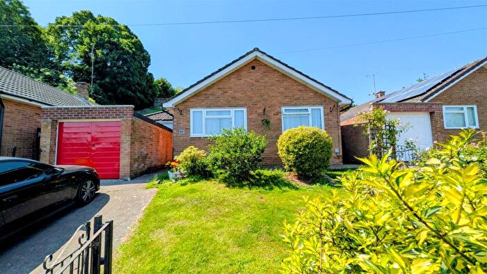 4 Bedroom Bungalow For Sale In Forest Hill, Yeovil, BA20