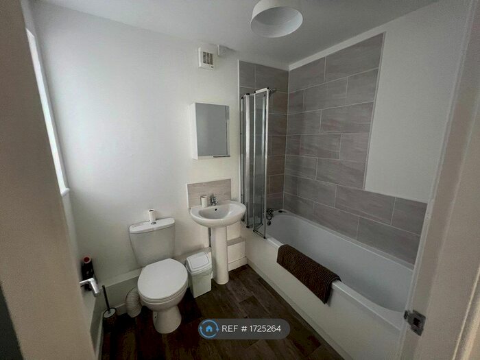 2 Bedroom Terraced House To Rent In Southgate Road, Liverpool, L13