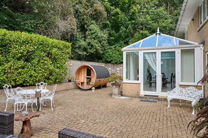 5 Bedroom Detached House For Sale In Grove Road, Ryde, PO33