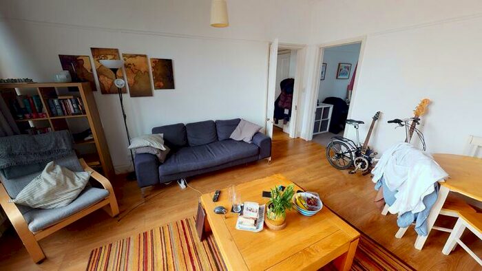 1 Bedroom Flat To Rent In Burton Crescent, Headingley, Leeds, LS6