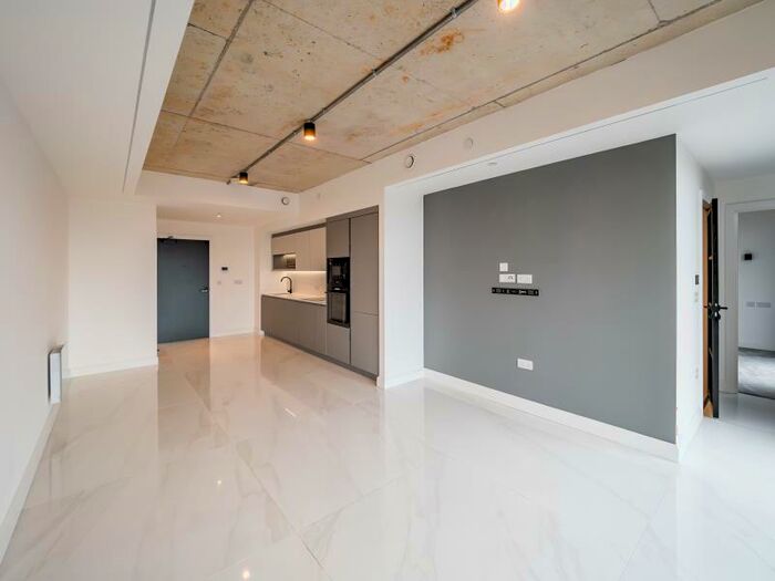 1 Bedroom Apartment To Rent In Apt . :: One Silk Street, M4