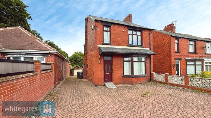 3 Bedroom Detached House For Sale In Dodworth Road, Barnsley, S70