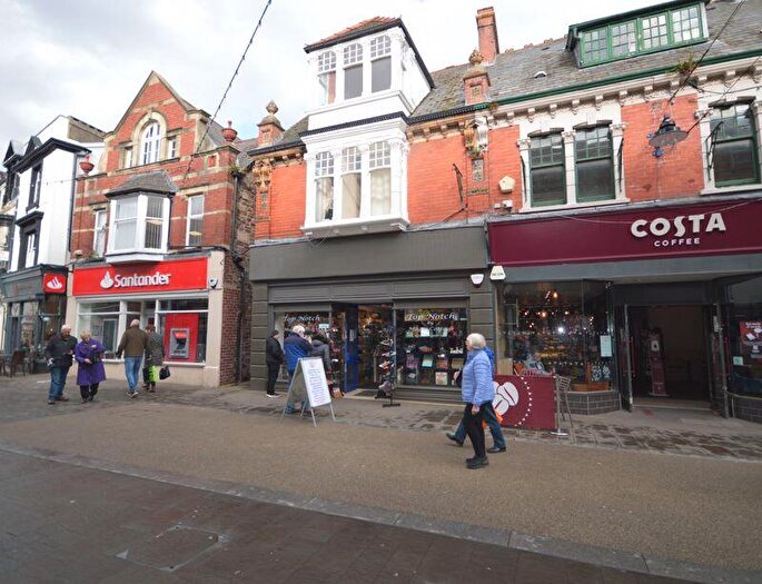 1 Bedroom Flat To Rent In High Street, Abergavenny, NP7