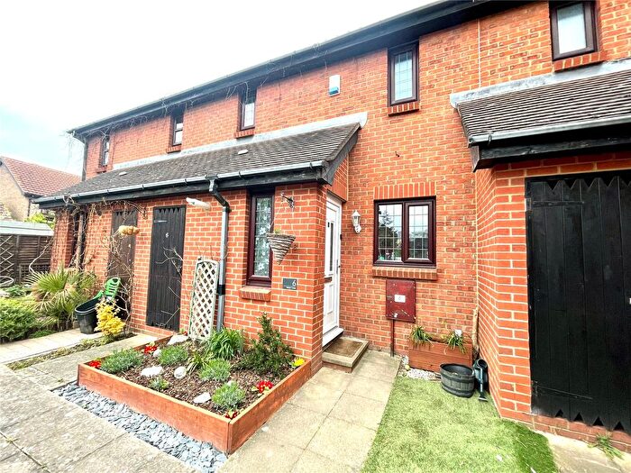 2 Bedroom Terraced House For Sale In Bristol Close, Rayleigh, Essex, SS6