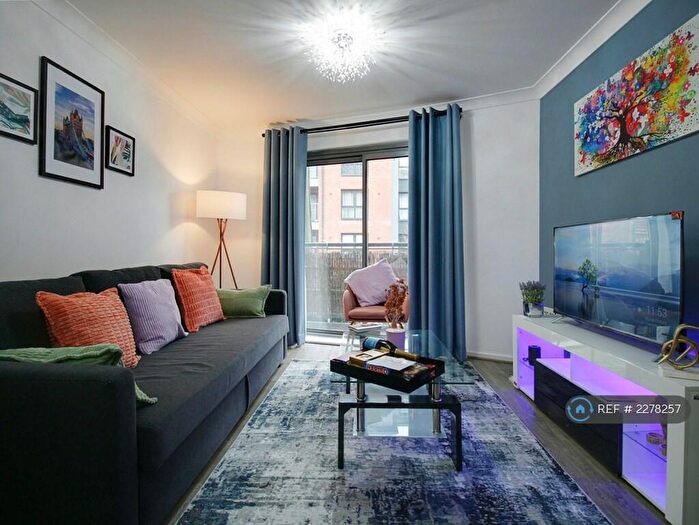 2 Bedroom Flat To Rent In Jubilee Square, Reading, RG1