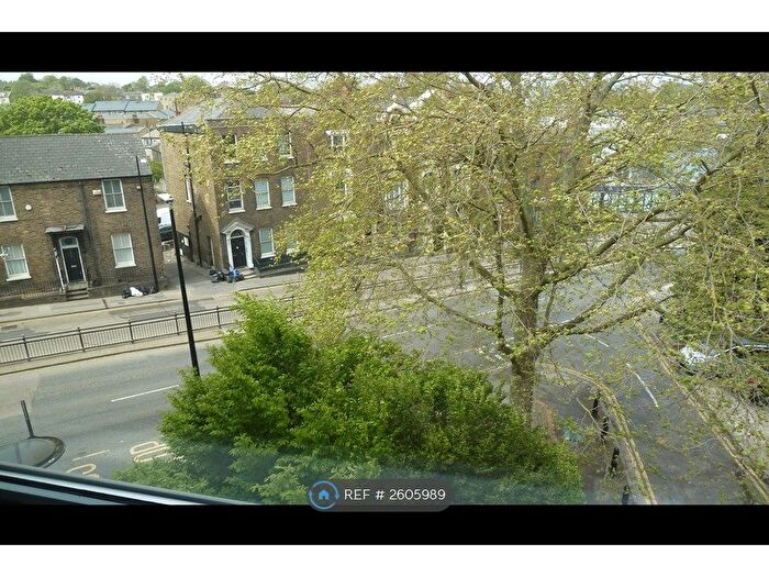 2 Bedroom Flat To Rent In Star Hill, Rochester, ME1