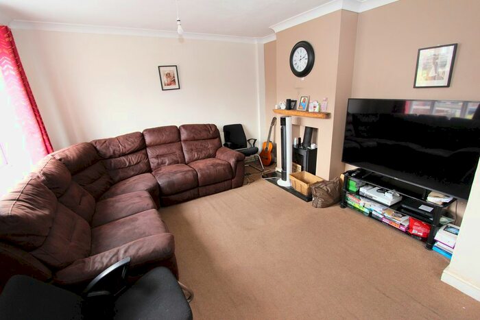 3 Bedroom Terraced House For Sale In Kirby Road, Dartford, Kent, DA2