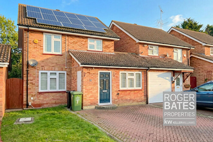 4 Bedroom Detached House To Rent In Roosevelt Road, Laindon, Basildon, SS15
