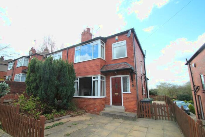3 Bedroom Semi-Detached House To Rent In Carrholm Road, Chapel Allerton, LS7