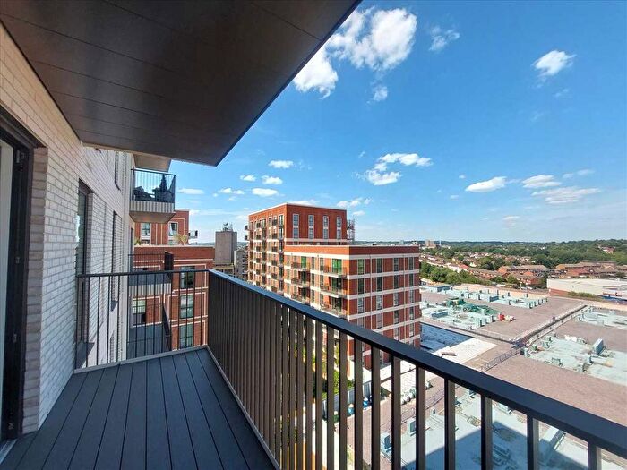 2 Bedroom Flat To Rent In Lindley House, Henshaw Parade, The Hyde, Hendon, NW9