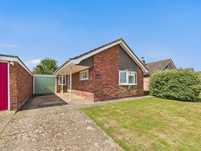 3 Bedroom Detached Bungalow For Sale In Goldsmith Way, Pulham St. Mary, IP21