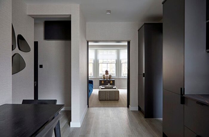 1 Bedroom Flat For Sale In Walton Street, Chelsea, SW3