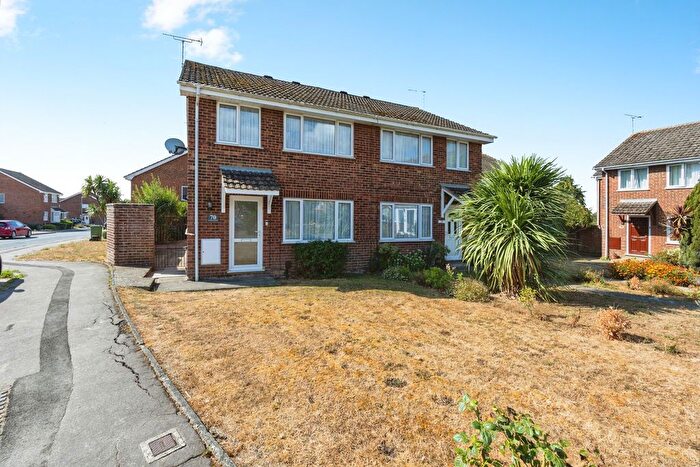3 Bedroom End Terrace House For Sale In Viburnum Close, Ashford, TN23