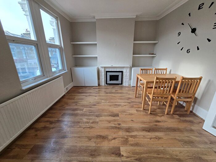 2 Bedroom Flat To Rent In Eve Road, London, N17