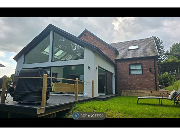 5 Bedroom Detached House To Rent In Glossop, Glossop, SK13