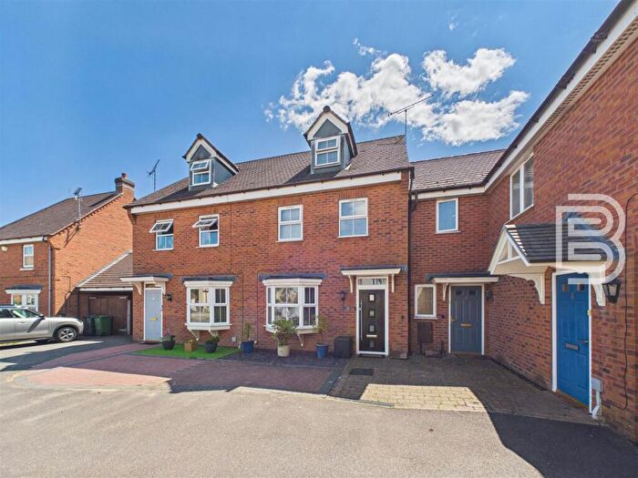 3 Bedroom Terraced House For Sale In Longstork Road, Coton Park, Rugby, CV23
