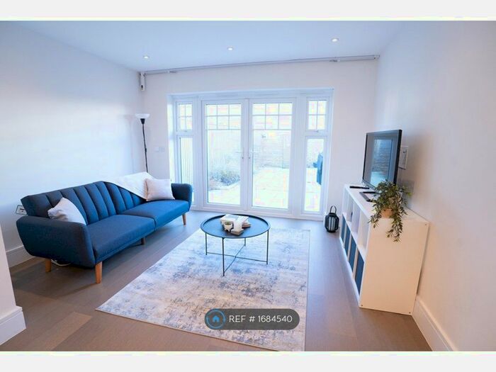 4 Bedroom Terraced House To Rent In Reading, Reading, RG2