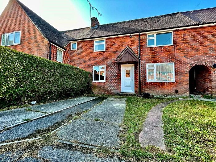 4 Bedroom Terraced House To Rent In Princes Place, Winchester, SO22