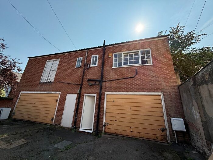 1 Bedroom Studio To Rent In Bentinck Road, Nottingham, NG7