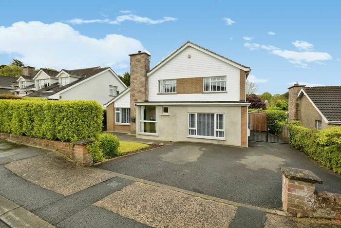 4 Bedroom Detached House For Sale In Kensington Gardens, Hillsborough, County Down, BT26