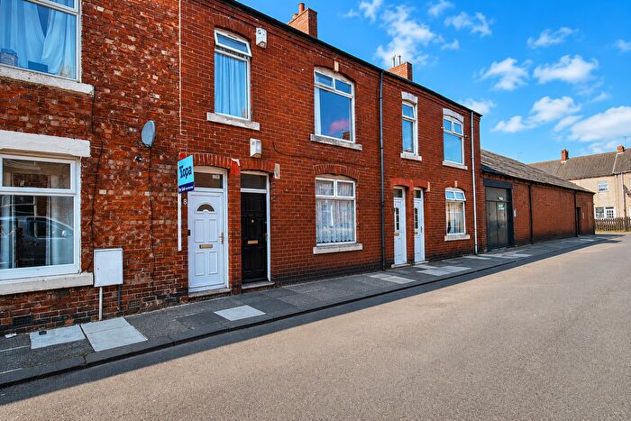 2 Bedroom Flat For Sale In Maughan Street, Blyth, NE24