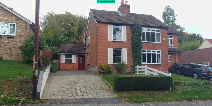 3 Bedroom Semi-Detached House To Rent In Deanway, Chalfont St. Giles, HP8