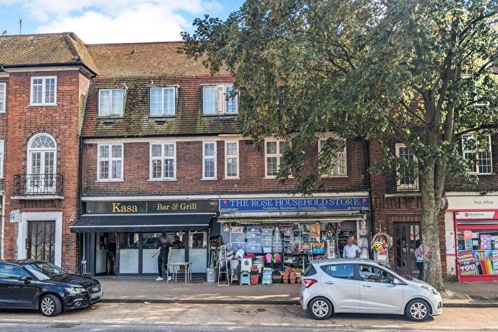 1 Bedroom Flat To Rent In Market Place, Hampstead Garden Suburb, NW11