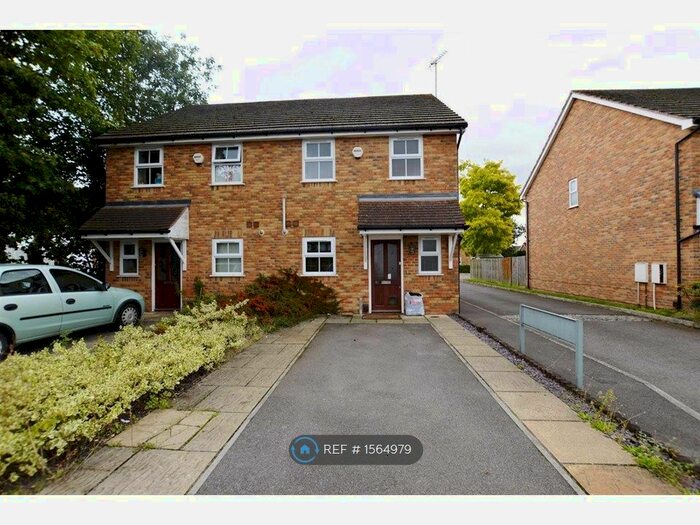3 Bedroom Semi-Detached House To Rent In Ladbroke Close, Woodley, Reading, RG5