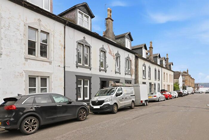 2 Bedroom Flat For Sale In John Street, Helensburgh, G84