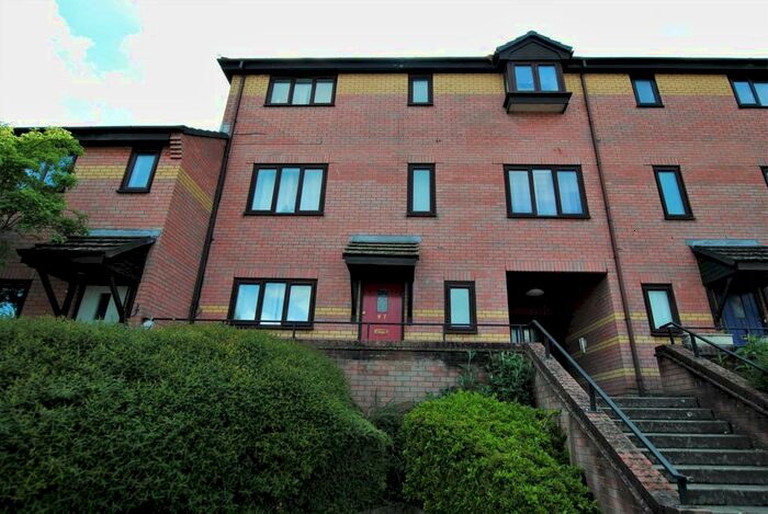 1 Bedroom Flat To Rent In County Street, Totterdown, Bristol, BS4