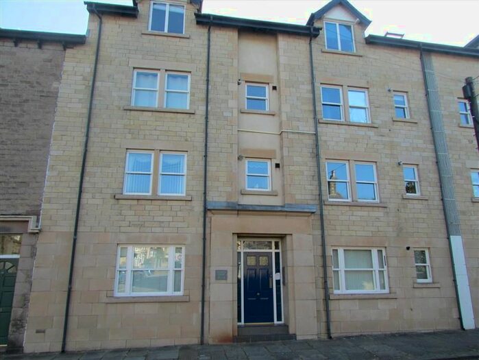 2 Bedroom Flat To Rent In Queen Street, Lancaster LA1