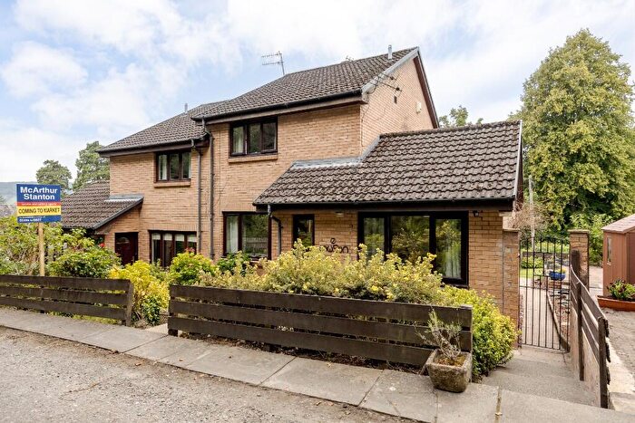 3 Bedroom Semi-Detached House For Sale In Spys Lane, Rhu, Argyll And Bute, G84