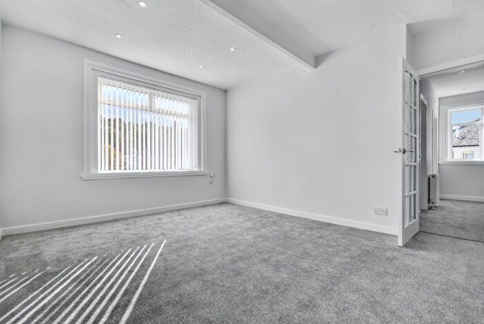 2 Bedroom Flat For Sale In Bannockburn Street, Inverclyde, Greenock, PA16