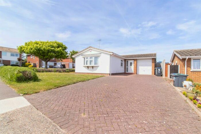 2 Bedroom Bungalow To Rent In Detling Avenue, Broadstairs, CT10