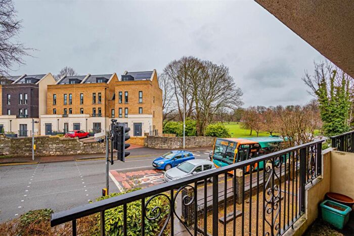 2 Bedroom Apartment For Sale In Penhill Road, Pontcanna, Cardiff, CF11