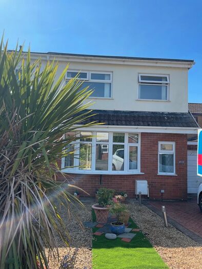 3 Bedroom Semi-Detached House To Rent In Tyn Y Cae, Alltwen, Pontardawe, Swansea, SA8