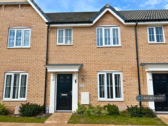 3 Bedroom Terraced House To Rent In Rawlinson Crescent, Bury St Edmunds, IP32