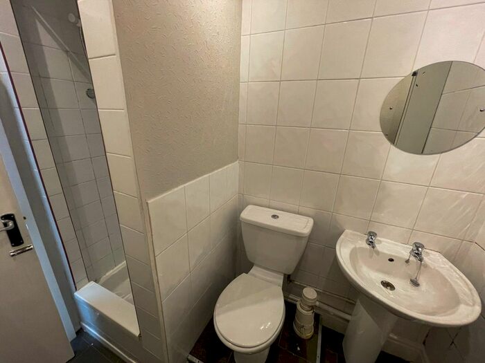 4 Bedroom Property To Rent In Adelaide Road, Kensington, Liverpool, L7