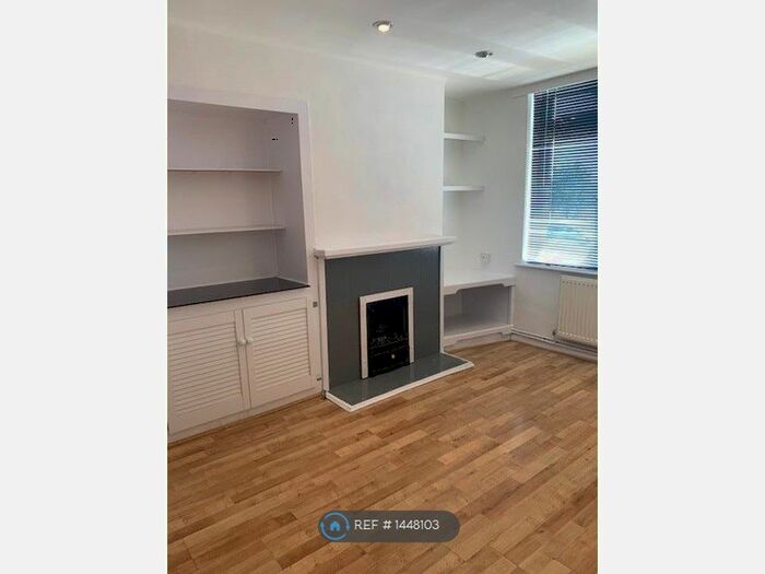 1 Bedroom Flat To Rent In Vanbrough Crescent, Northolt, UB5