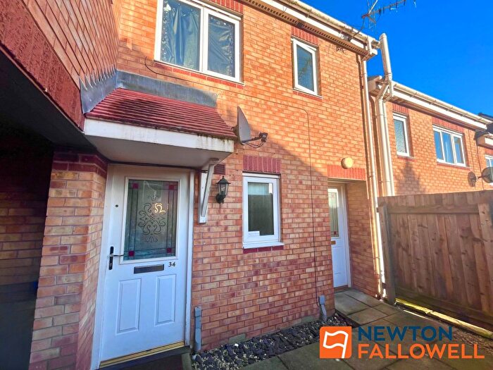 2 Bedroom Flat For Sale In Millrise Road, Mansfield, NG18