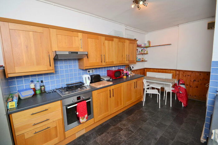 5 Bedroom Detached House To Rent In Rushworth Avenue, West Bridgford, NG2